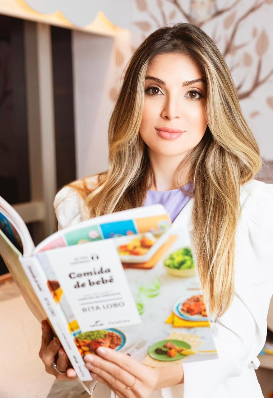 Dra. Andrea Bandeira