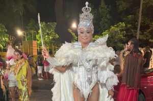 Danny Foxx fecha folia 2023 como Imperatriz no carnaval de Belo Horizonte