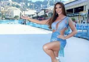 Nicole Bahls é a embaixadora do maior camarote da Marquês de Sapucaí