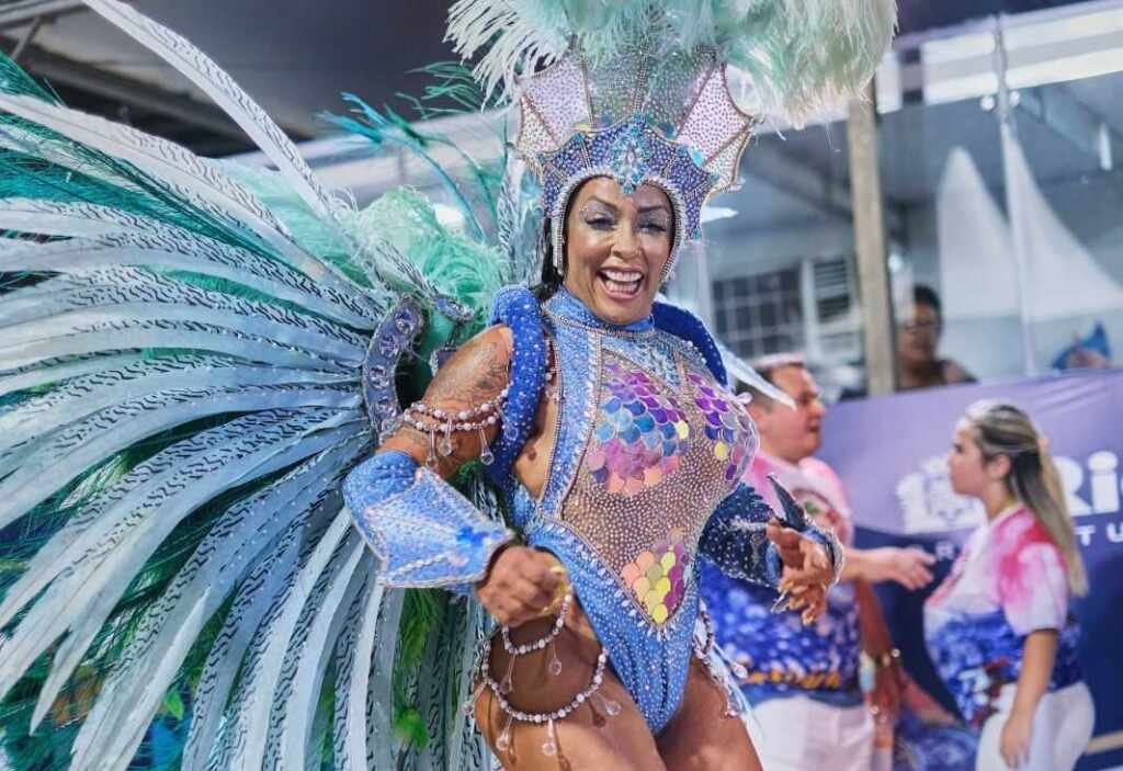 Rose Nascimento estreia em dose dupla no carnaval da Nova Intendente Rose Nascimento estreia em dose dupla no carnaval da Nova Intendente