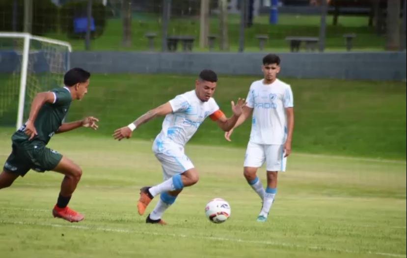Em seu terceiro paranaense Daniel Santos capitão da equipe vive expectativa do título.