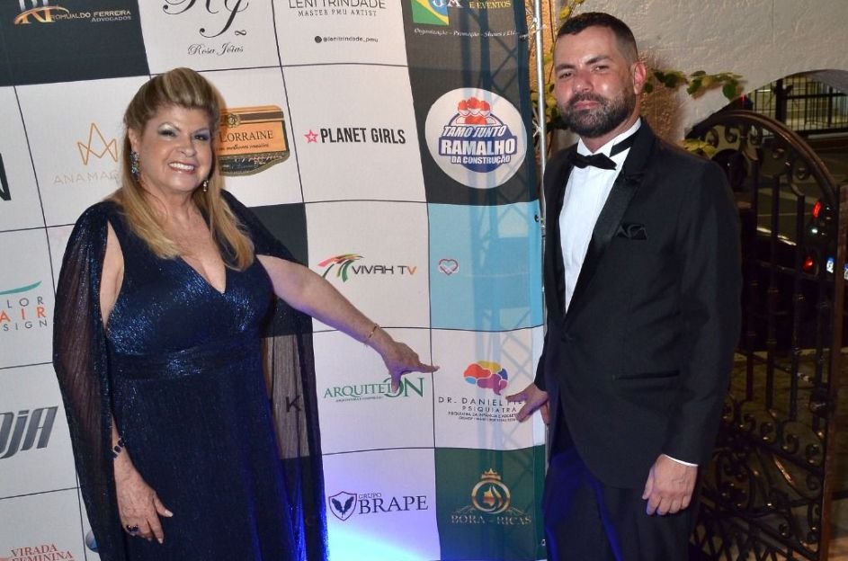 Jornalista Adela Villas Boas promove a 30ª edição do Prêmio 'Mulher & Homem do ano' 26 Adela Villas Boas e Psiquiatra Dr Daniel Filho - Crédito da Foto: J.Domingos - @jdomingos01