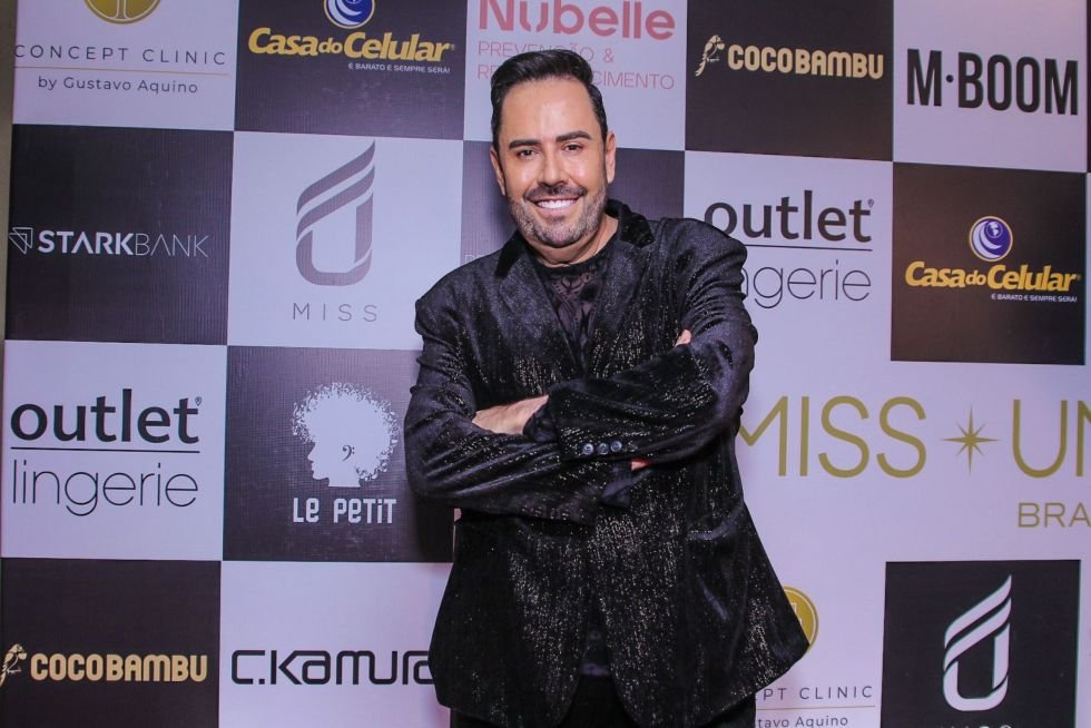 Evandro Hazzy retorna em grande estilo ao Miss Universo Brasil 2023 e acerta palpite
