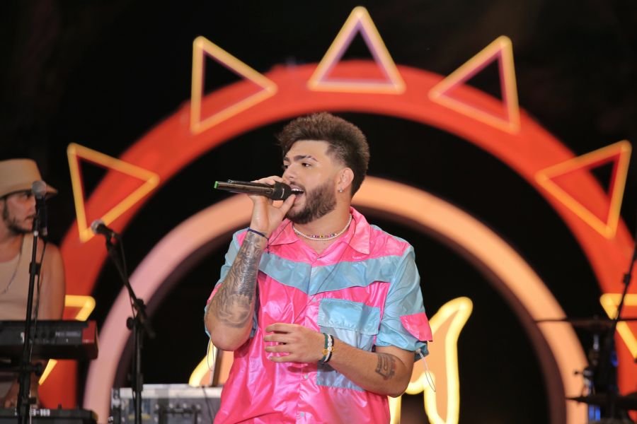 “Halls na Língua” de Kadu Martins, chega ao topo das músicas mais tocadas no Brasil "Halls na Língua" de Kadu Martins, chega ao topo das músicas mais tocadas no Brasil