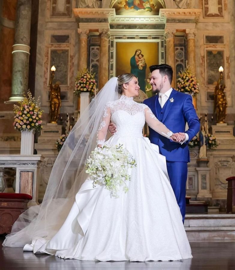 Influencer Heitor Ximenes prestigiou o casamento do grande Cantor e amigo Thiago Costa em Belem do Pará 21 Os noivos: Idiane Caldas e Thiago Costa - Foto: Divulgação