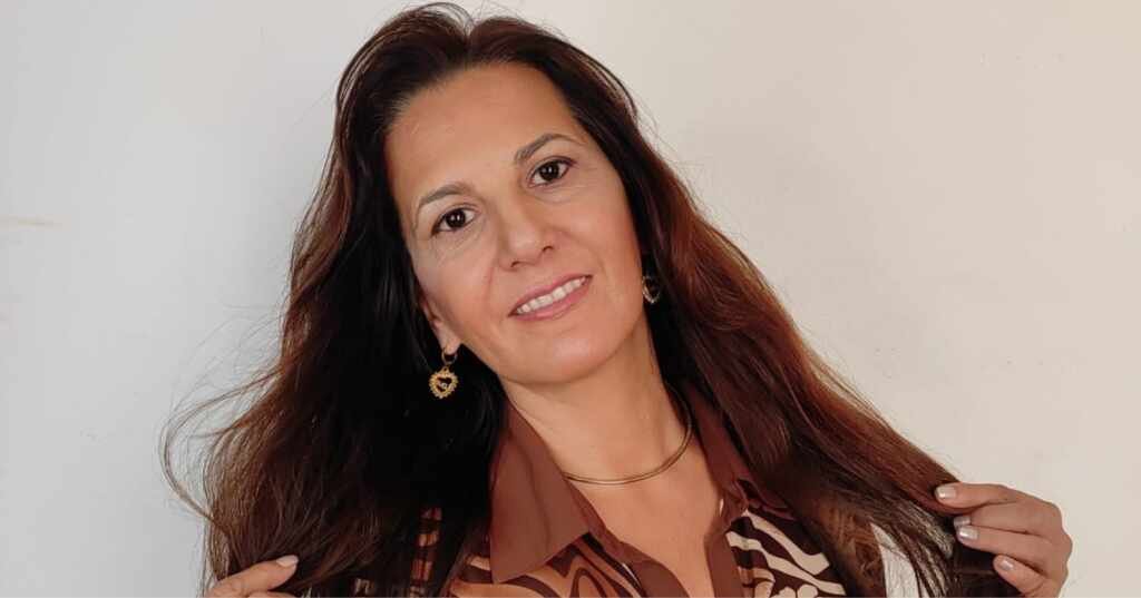 Micheli Mega Hair em Balneário Camboriú : Dominando as técnicas de Alongamento Capilar Micheli Mega Hair em Balneário Camboriú : Dominando as técnicas de Alongamento Capilar