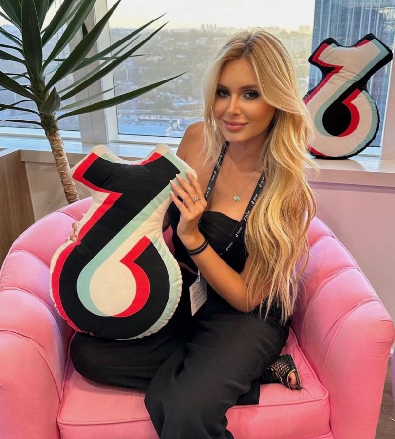 Influencer Carolina Montemor é considerada uma das streamers de mais sucesso no TikTok 19 Carolina Montemor - Crédito da Foto: Acervo Pessoal
