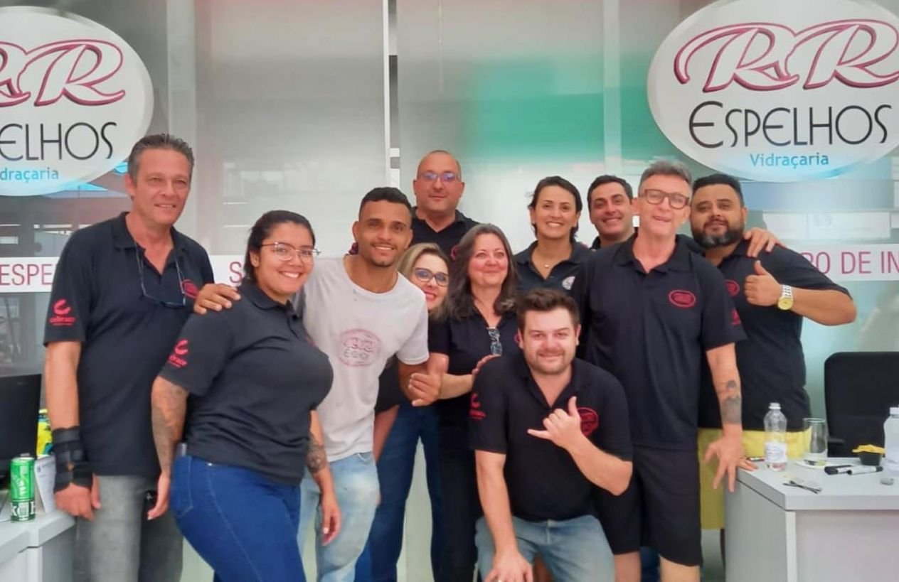 Craque Neto na RR Espelhos e Envidraçamento de Sacada - Crédito da Foto: Patricia Arruda - Divulgação