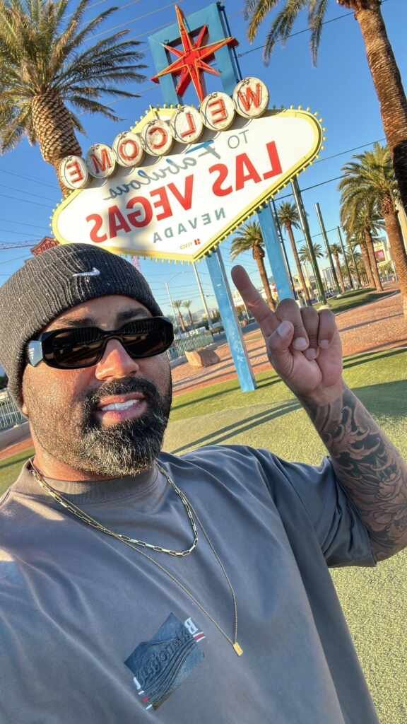 Cássio Fidlay curte férias com a esposa em Las Vegas e se encanta: “Certeza que voltarei” Cássio Fidlay curte férias com a esposa em Las Vegas e se encanta: “Certeza que voltarei”