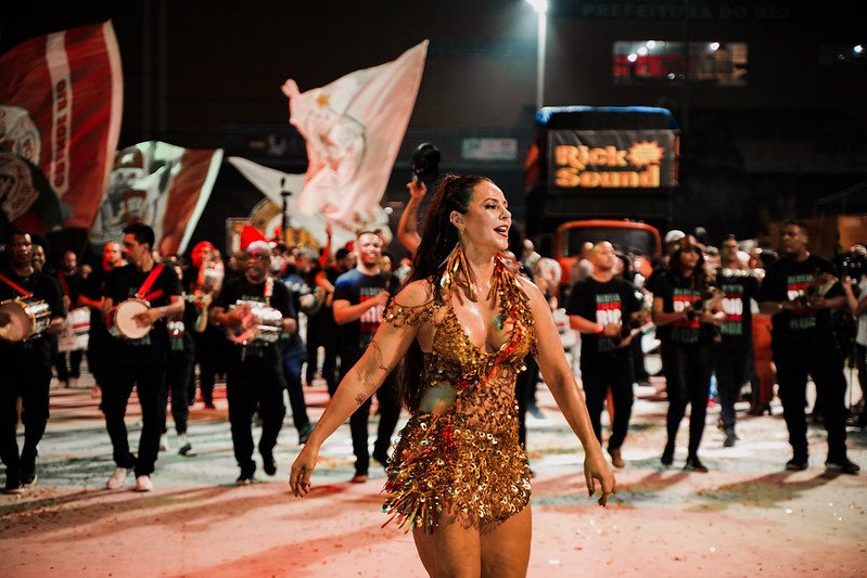 Primeiro dia dos mini desfiles na cidade do samba marcam público no RJ 32 Fotos: Eduardo Hollanda , Thiago Valladares, Léo Queiroz / Divulgação Rio Carnaval