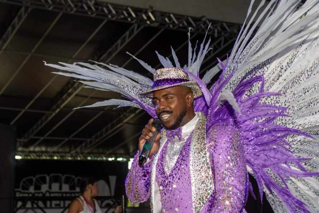 Ex-morador de rua, Wallace Guedes é o novo Rei Momo do Carnaval de BH 2024 Ex-morador de rua, Wallace Guedes é o novo Rei Momo do Carnaval de BH 2024