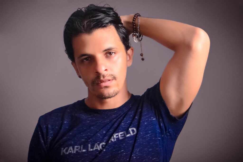 Tito Cordeiro faz participação no espetáculo Zona de Transição Tito Cordeiro faz participação no espetáculo Zona de Transição