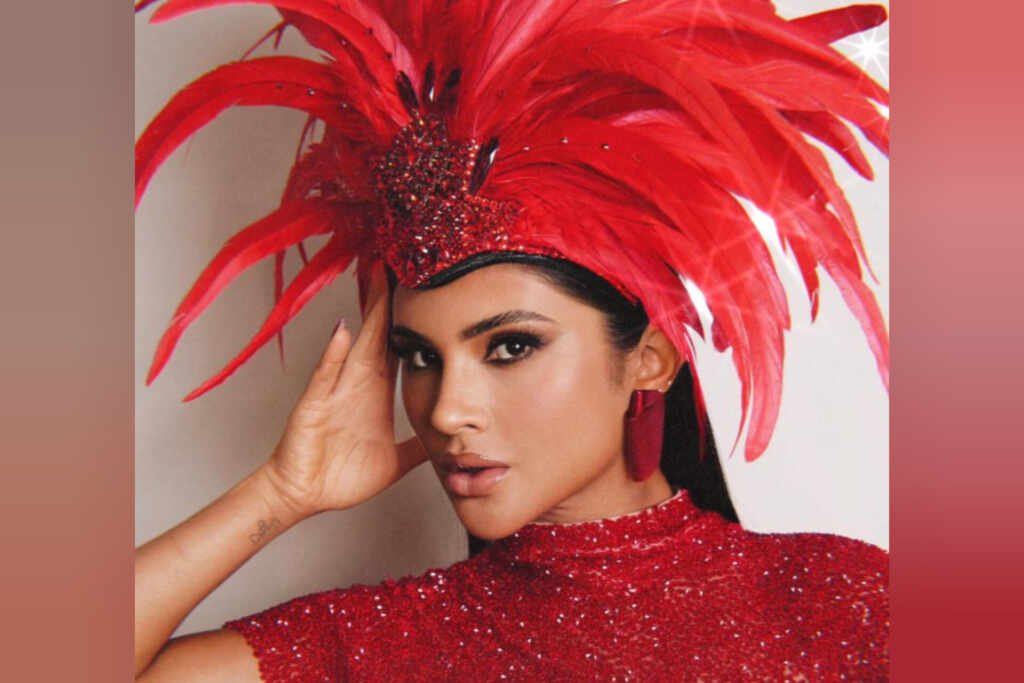 Mileide Mihaile arrasa com look de 130 Mil cristais em ensaio da Grande Rio