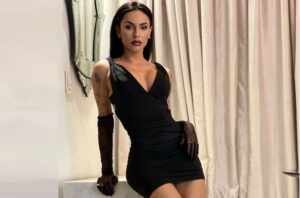 Atriz e Modelo Karina Sinopoli expressa o seu amor pela Arte