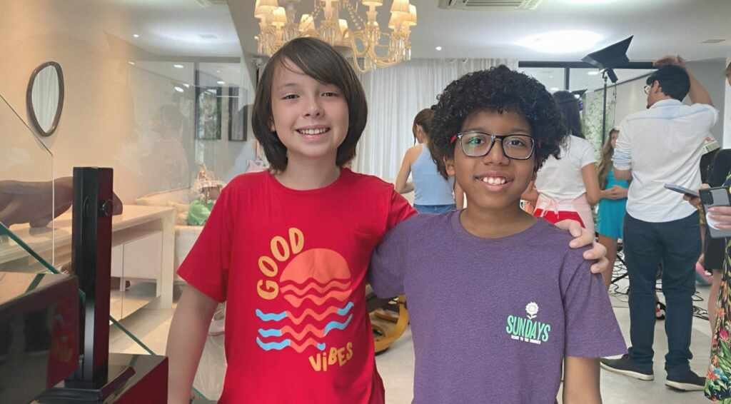 Ygor Marçal grava cenas do próximo filme com seu amigo Lorenzo Ventura no RJ