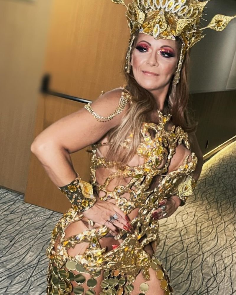 Destaque de Luxo do Carnaval de São Paulo, Thais Moreira brilha como Sol 22 Thaís Moreira - Crédito da Foto: Acervo Pessoal - Divulgação