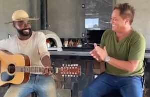 Pedreiro que é cantor, Fredd Costa, surpreende Leonardo e terá single lançado por Ivan Miyazato
