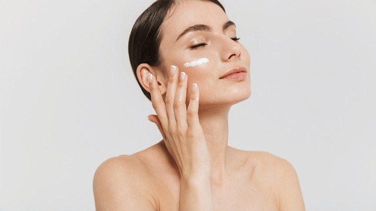 Rotina de Skincare: 7 Passos para uma pele perfeita! Rotina de Skincare: 7 Passos para uma pele perfeita!