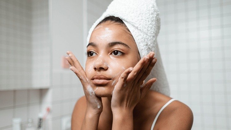 Rotina de Skincare: 7 Passos para uma pele perfeita! 18 IMAGEM-2-SKIN-CARE