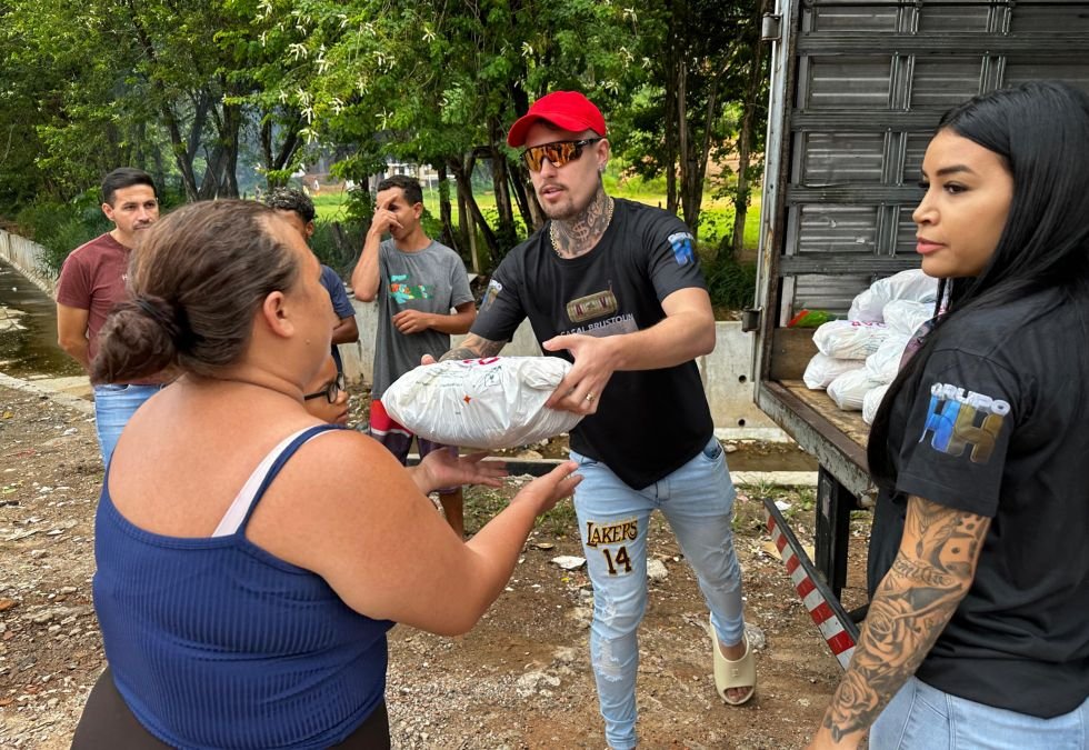Transformação Social Através da Solidariedade: A Inspiração do Casal Brustolin 21 Anna Brustolin e Victor Brustolin - Crédito da Foto: Barcaro Publicidade / Divulgação
