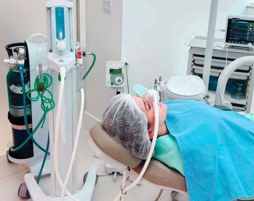 Sedação consciente: A nova era do conforto em tratamentos odontológicos 19 Sedação consciente - Crédito da Foto: Acervo Pessoal
