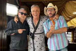 Criado por José Renato, apresentamos a Família Zoreia, resgatando o espírito de Mazzaropi de forma contemporânea