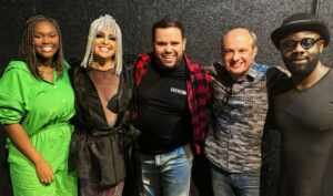 Ex-participantes do BBB prestigiam Tributo a Donna Summer no Teatro Claro Rio