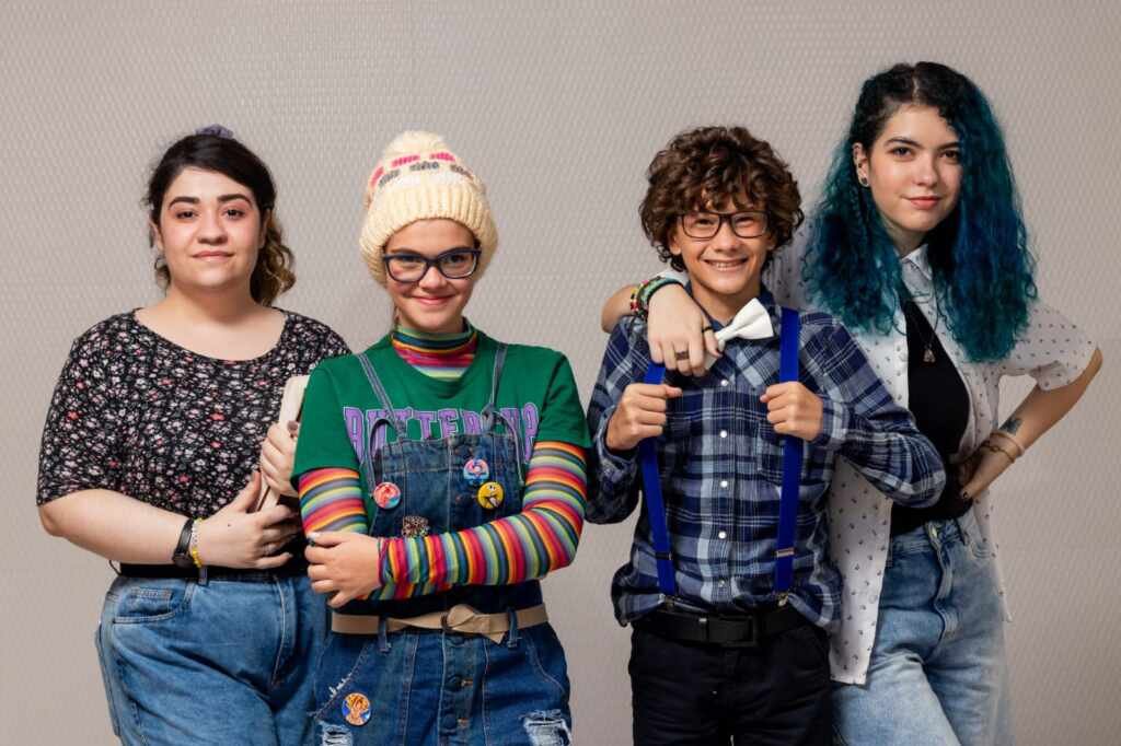 'Geração Glee O Musical': Luiz Xavier celebra papel no espetáculo; veja!