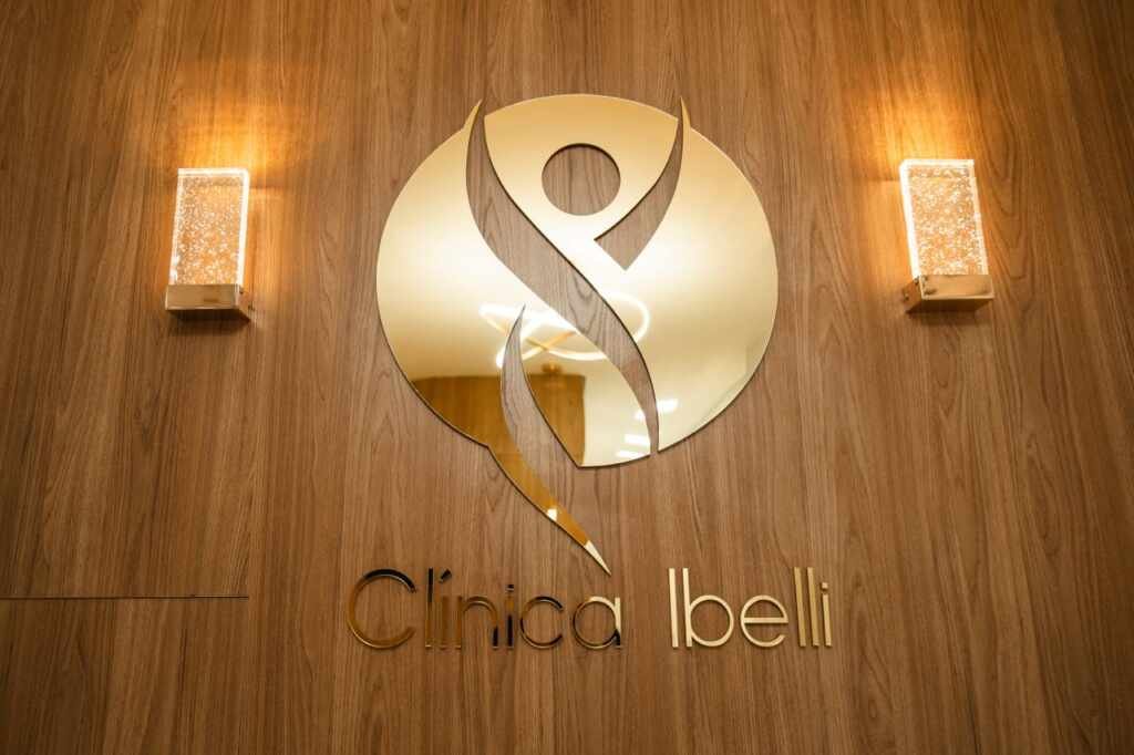 Clínica Ibelli: Sua Aliada para uma Estética Facial Harmoniosa Clínica Ibelli: Sua Aliada para uma Estética Facial Harmoniosa