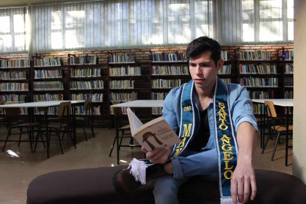 Ator Guilherme Guedes se prepara para o mercado publicitário Ator Guilherme Guedes se prepara para o mercado publicitário