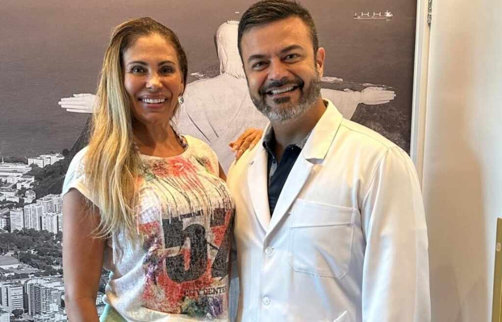 Ângela Bismarchi visita clínica do Dr. João Marcello Branco mesmo médico de Jojo Todynho
