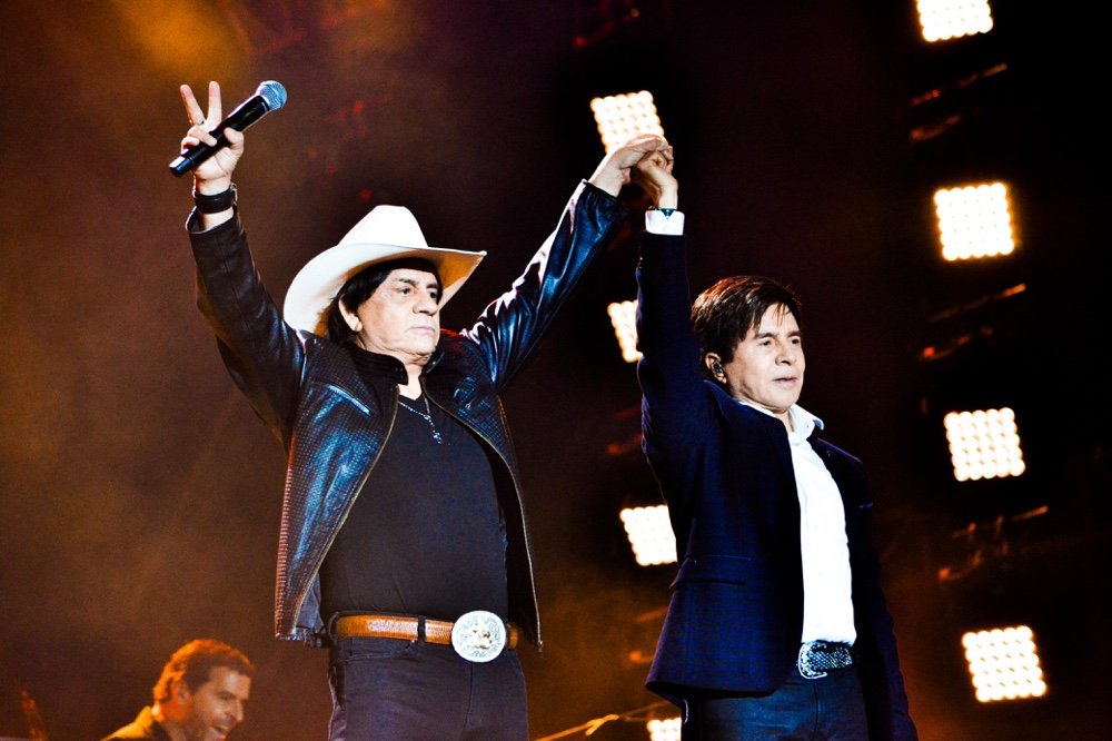 Chitãozinho e Xororó, Maiara e Maraisa, Luan Pereira e Luan Santana fazem show memorável no Rodeio de Americana 28 Chitãozinho e Xororo - Foto: Gean Lucas Fotografia / EGOBrazil