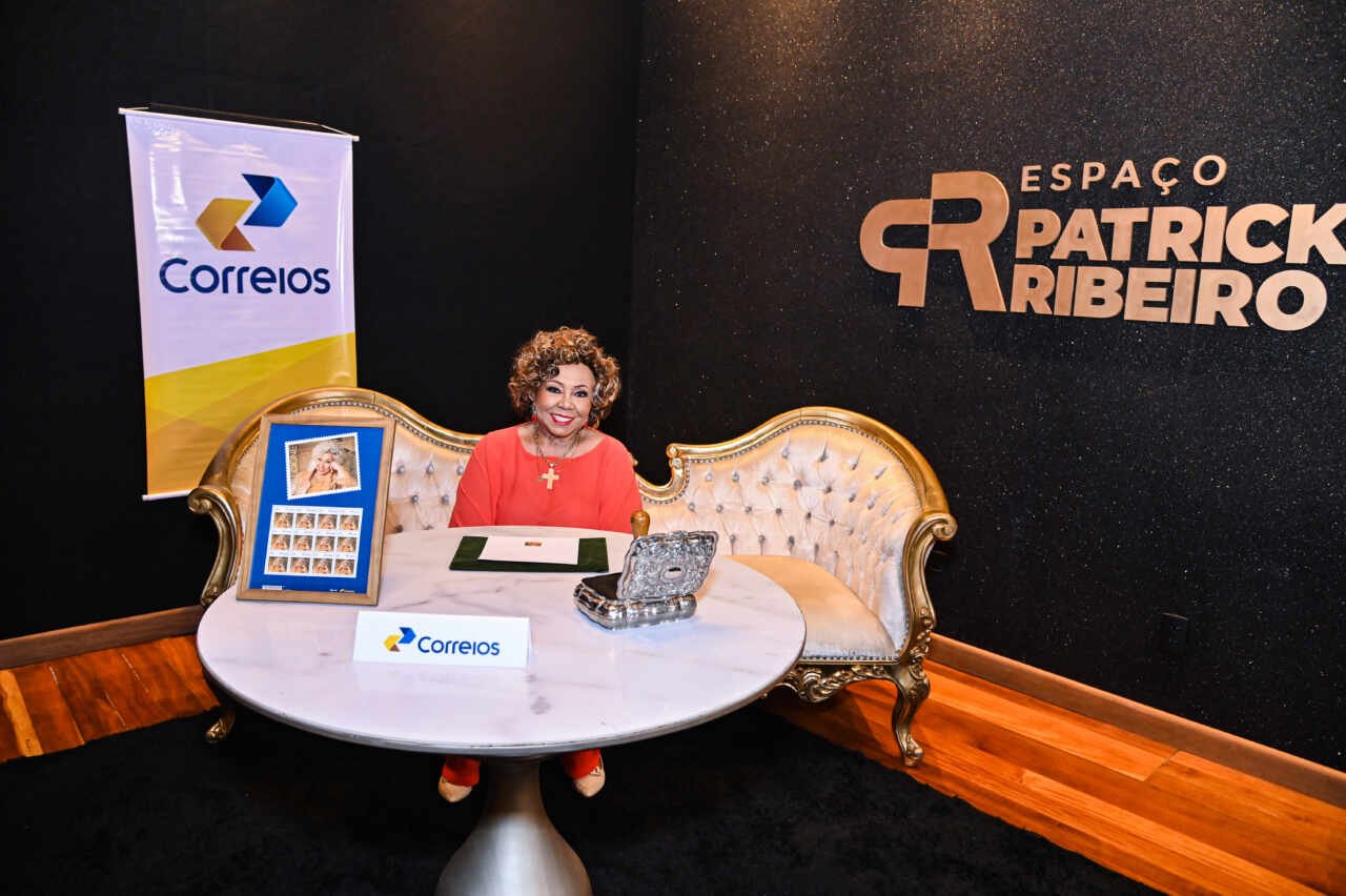 Selo institucional celebra os 50 anos de carreira de Alcione 19 DSC 7071 scaled