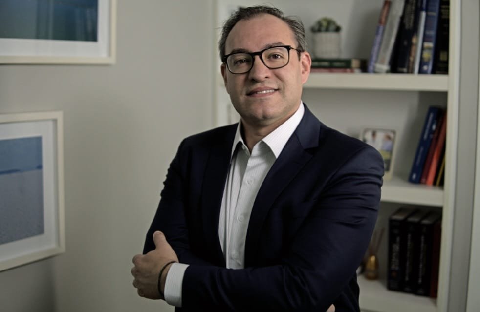 Aumento na procura de cirurgias plásticas em idosos reflete busca por rejuvenescimento Aumento na procura de cirurgias plásticas em idosos reflete busca por rejuvenescimento