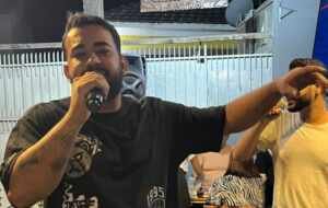 Show de Marlon Serpa e participação especial do Pai encantam público no Caravelas Bistrô