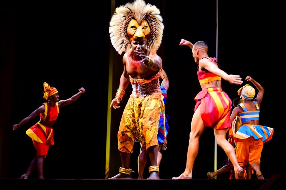 Tiago Barbosa retorna ao palco do Teatro Renault após 11 anos como Simba no musical "O Rei Leão" 23 Fotos: Andy Santana / Brazil News