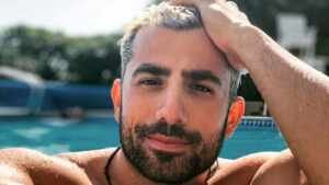 Ex-BBB e ator Kaysar Dadour diz ser ‘craque’ em ‘comer c*’