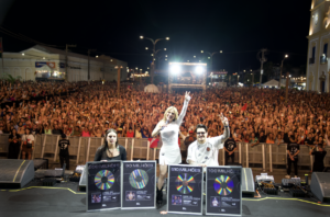 Manu Bahtidão conquista certificado de Diamante Triplo com “Daqui Pra Sempre”