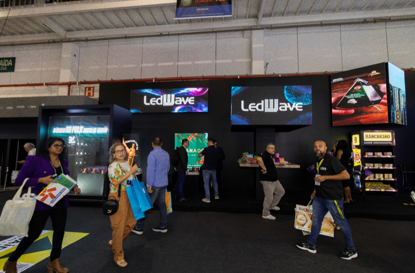 LedWave brilha na APAS Show 2024: Inovação e encantamento no setor supermercadista 18 Captura de Tela 2024 07 12 as 18.01.11