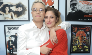 Ana Paula enche Maria Gadú de carinho antes de brilhar em apresentação na capital paulista