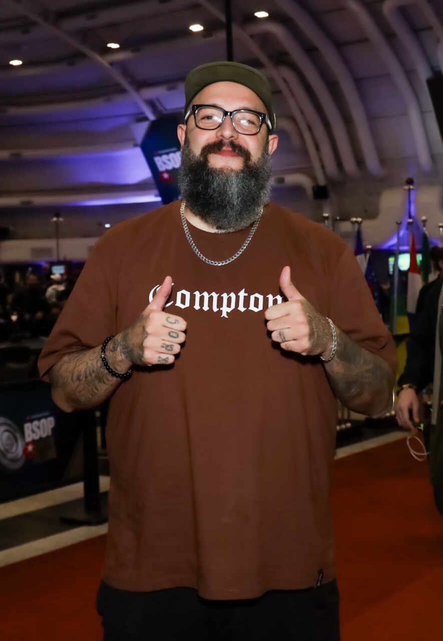 Famosos Prestigiam Torneio de Poker na Zona Sul de São Paulo