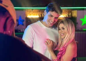 Taty Pink grava clipe de “Iludida”, em São Paulo com ex-conquisteiros