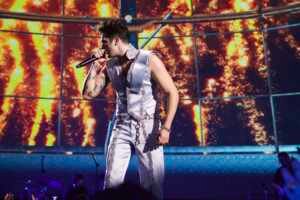 Amor em forma de música: Luan Santana dedica canções a Jade Magalhães no novo DVD
