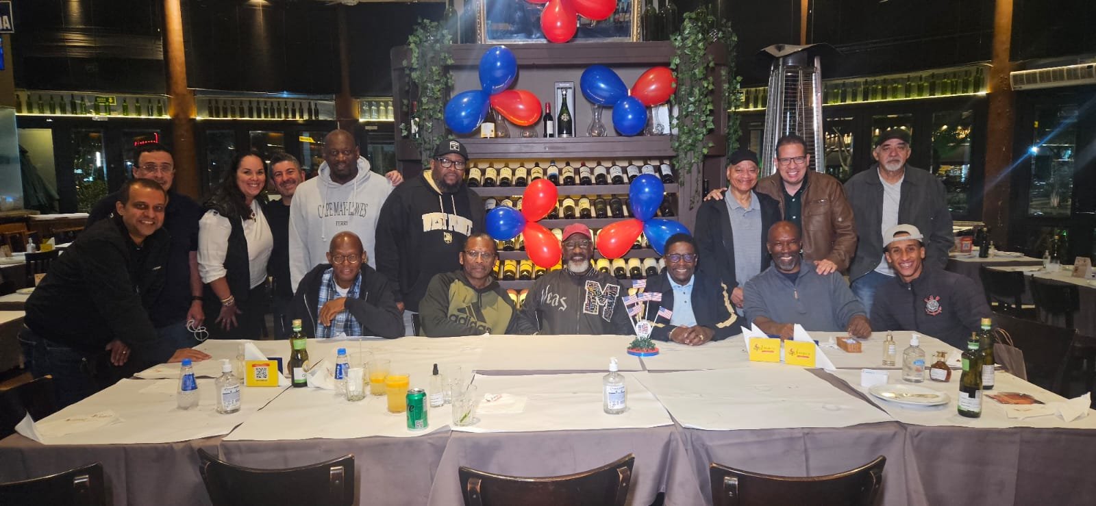 Os Manhattans celebram o 4 de Julho em São Paulo com amigos Brasileiros 17 PHOTO 2024 07 04 23 37 16