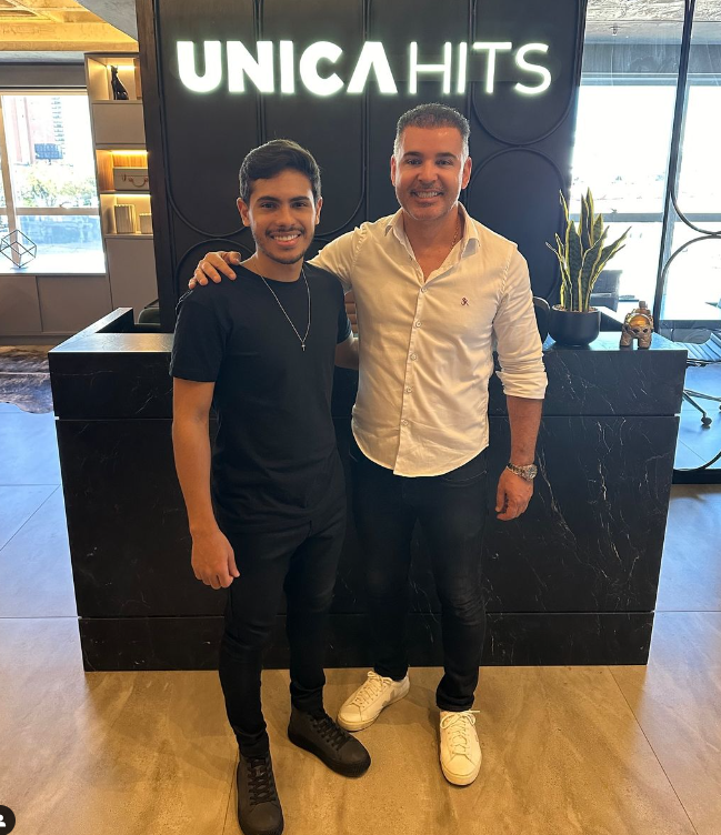 Lucas Rocha Alcança 3 Milhões de Streams com "Coração Teimoso" 17 02 1