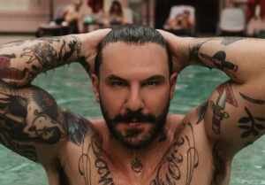 Ex-BBB Wagner Santiago revela como conteúdo adulto o ajuda financeiramente