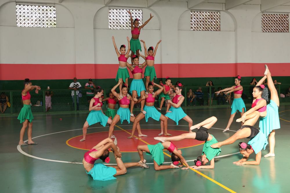 Karinah acompanha primeira pré-seleção do Bolshoi Brasil na Vila Olímpica da Mangueira 31 Karinah acompanha primeira pré-seleção do Bolshoi Brasil na Vila Olímpica da Mangueira