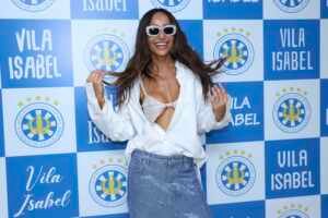 Sabrina Sato brilha na Feijoada da Unidos de Vila Isabel no Rio de Janeiro