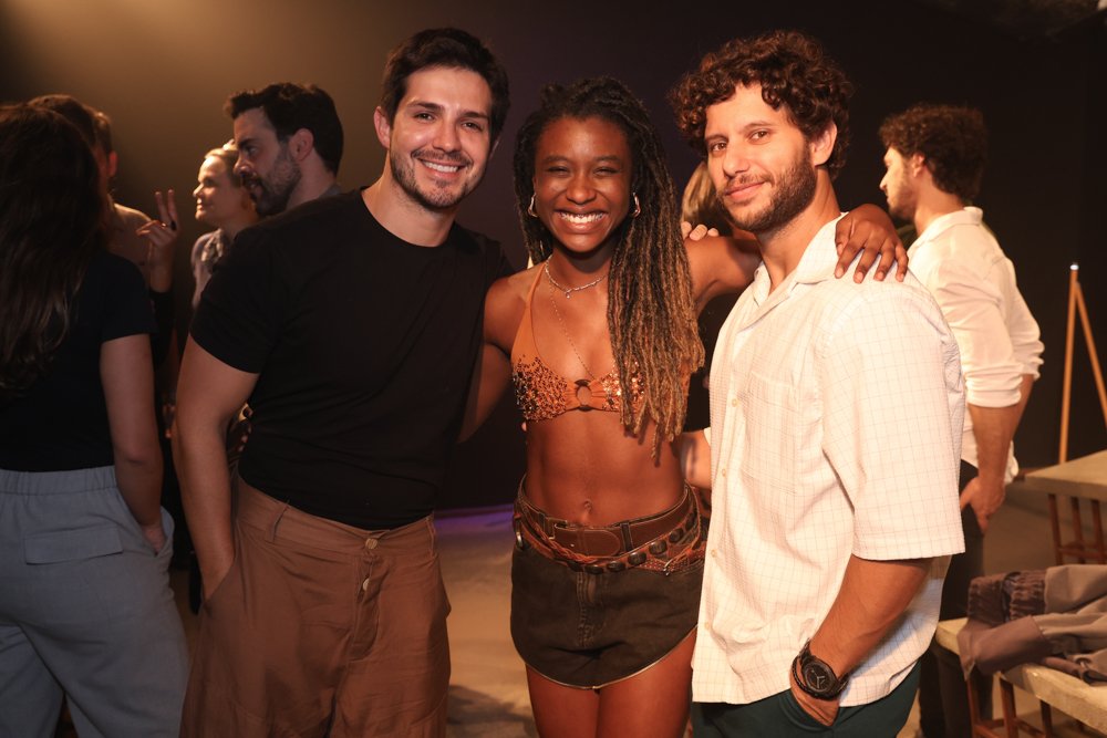 Estrelas prestigiam a estreia de “Pandemônio” no Teatro Poeirinha, RJ 37 Estrelas prestigiam a estreia de “Pandemônio” no Teatro Poeirinha, RJ