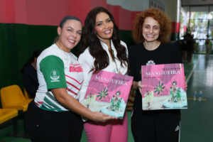 Karinah acompanha primeira pré-seleção do Bolshoi Brasil na Vila Olímpica da Mangueira